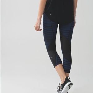 Lululemon Good Vibes Run Inspire Crop II Sz 6
